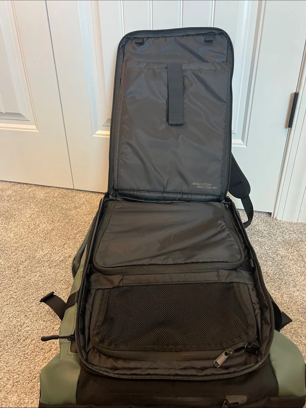 WANDRD PRVKE 21L Camera Backpack Green Roll Top w/ Camera Cube Laptop Travel Bag